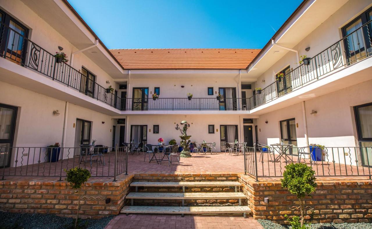 Sunny Border (Adults Only) Otel Vama Veche Dış mekan fotoğraf