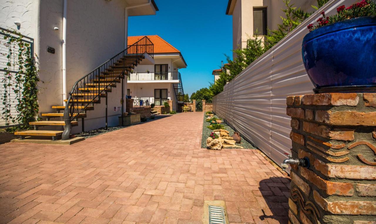Sunny Border (Adults Only) Otel Vama Veche Dış mekan fotoğraf